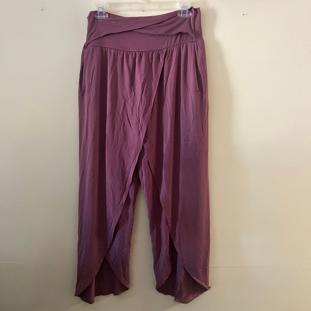 Athleta Mauve Cropped Tulip-Leg Pants - Picture 2 of 12